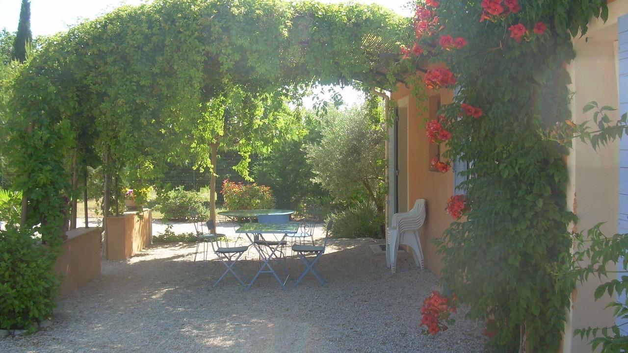 Photo of Outdoor in Caromb