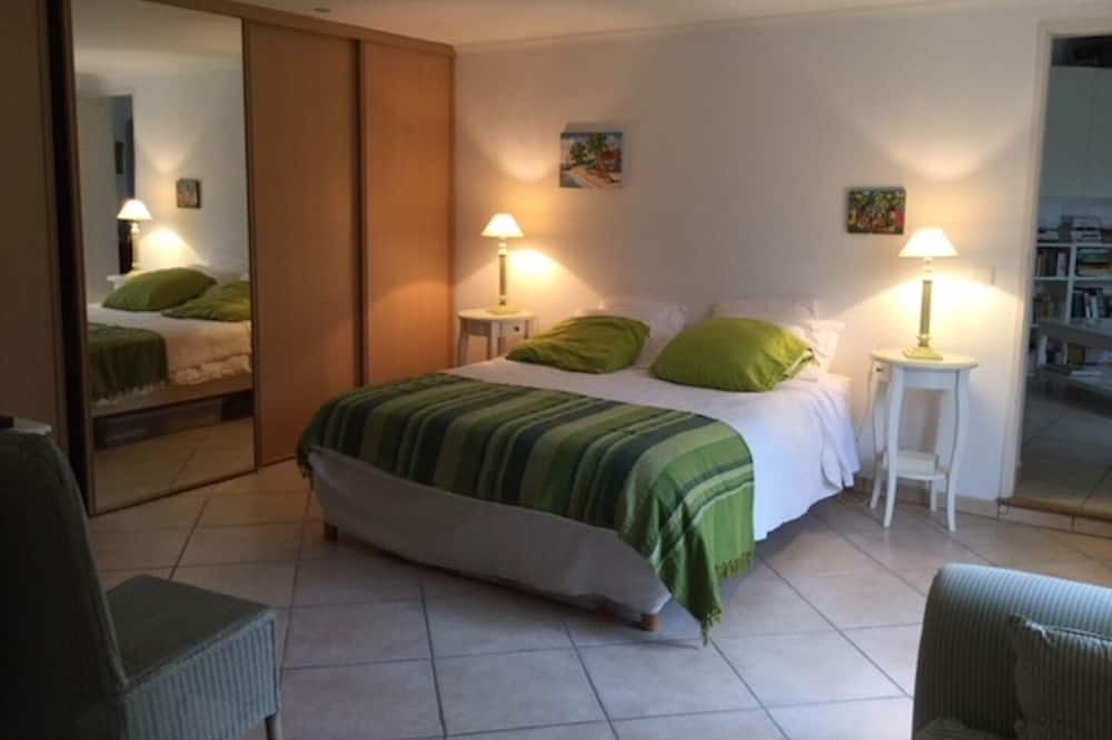 Photo of Bedroom in Puget