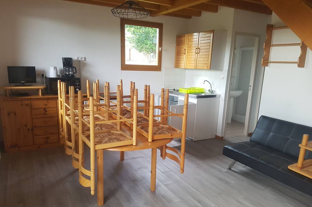 Photo of Livingroom in Dompierre-les-Ormes
