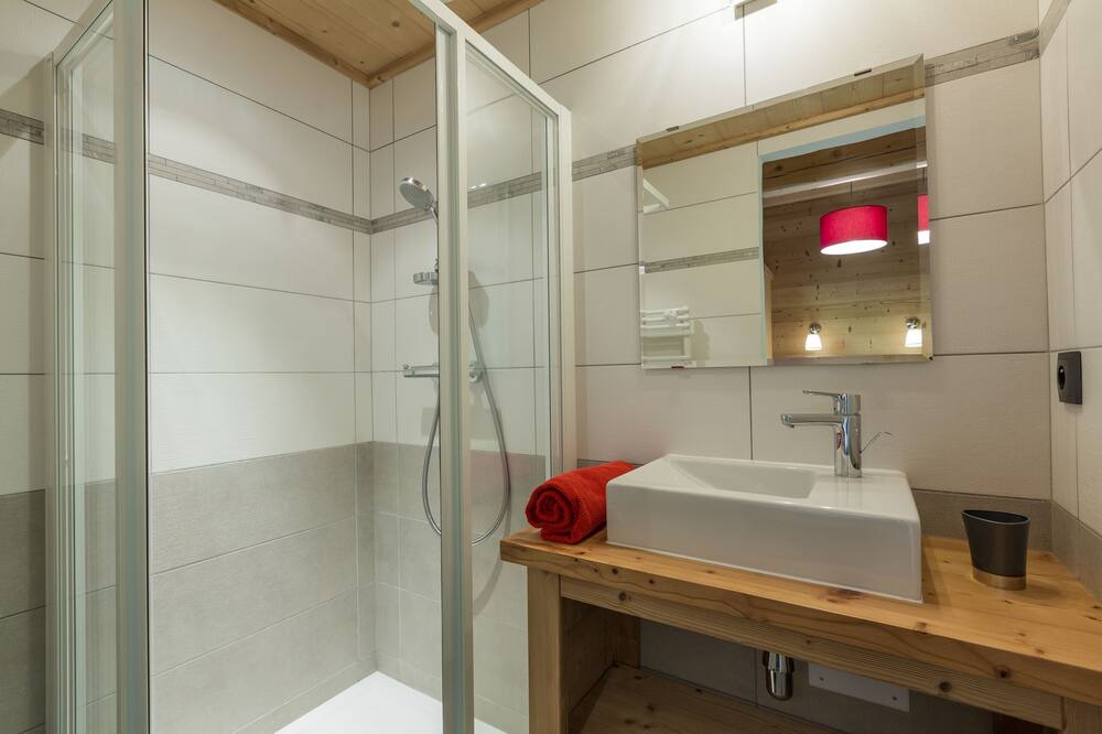 Photo of Bathroom in Beaufort