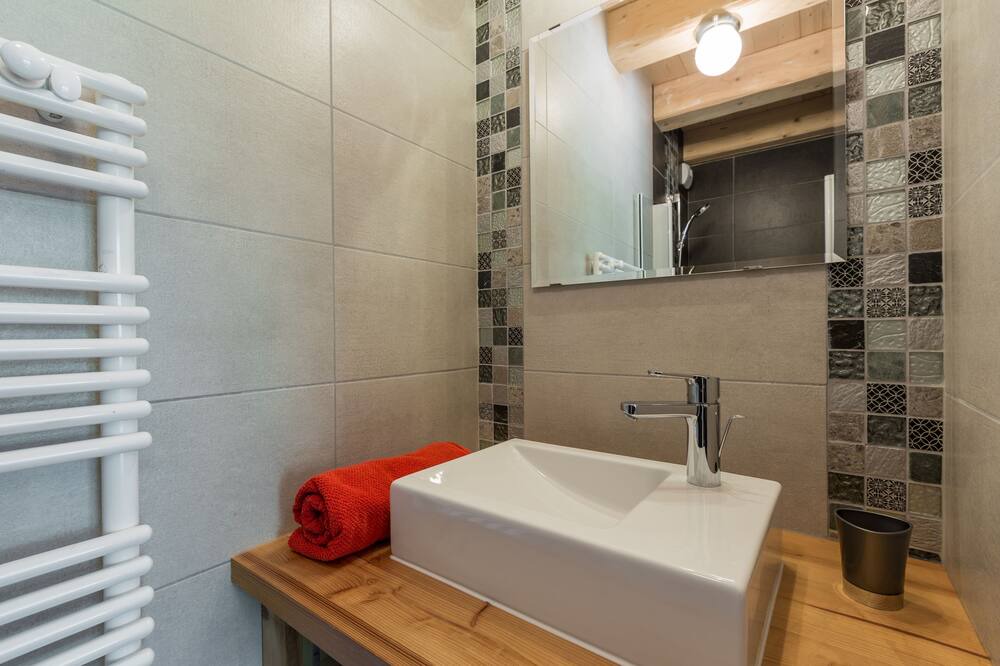 Photo of Bathroom in Beaufort