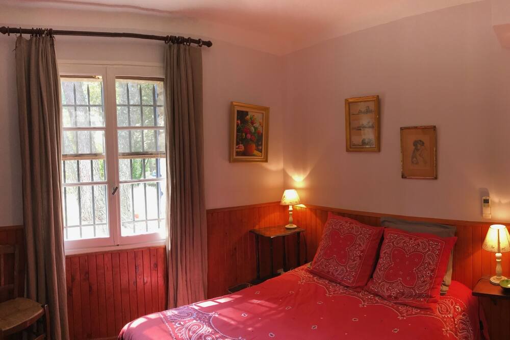 Photo of Bedroom in Mazan