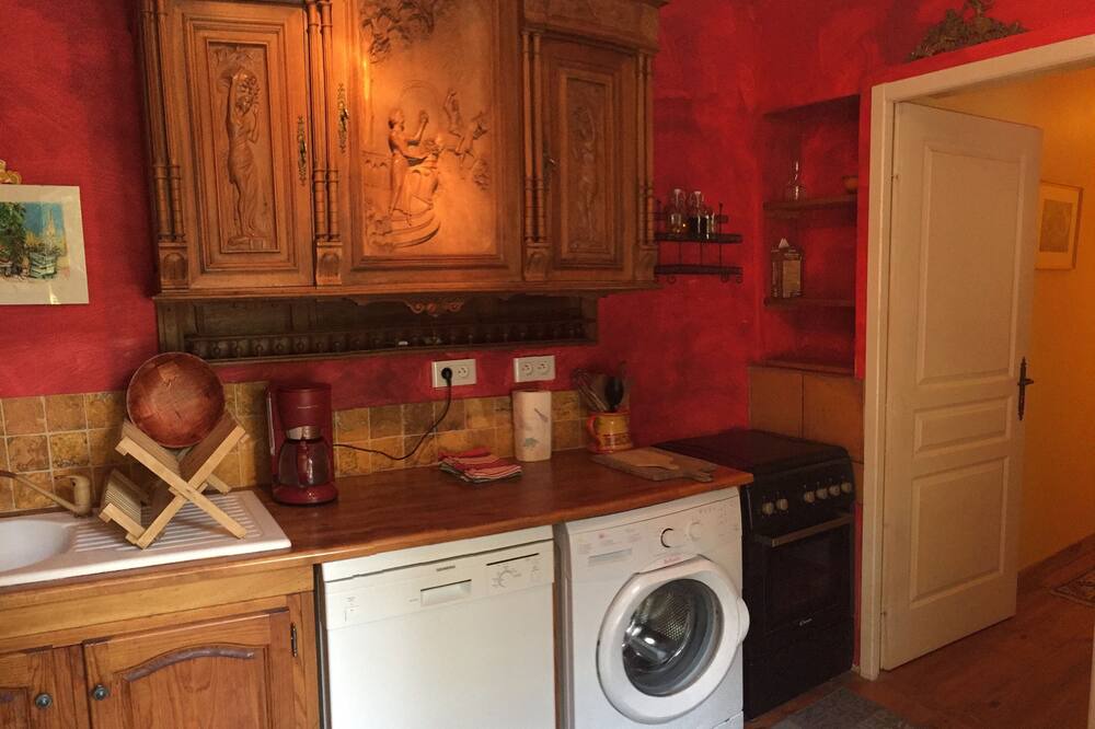 Photo of Kitchen in Mazan
