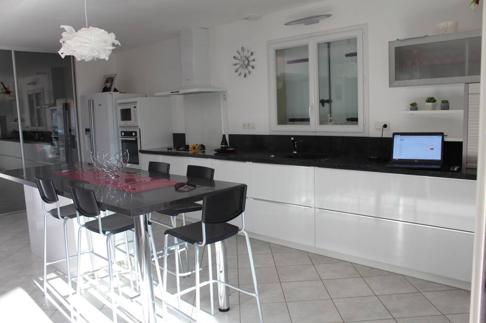 Photo of Kitchen in Villeneuve-de-Berg