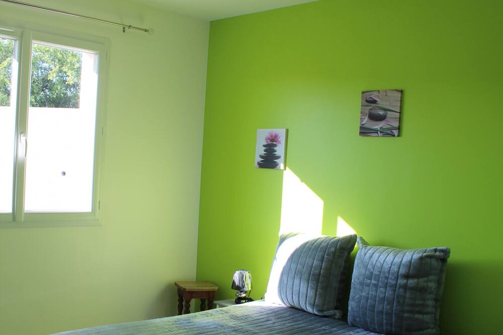 Photo of Bedroom in Villeneuve-de-Berg