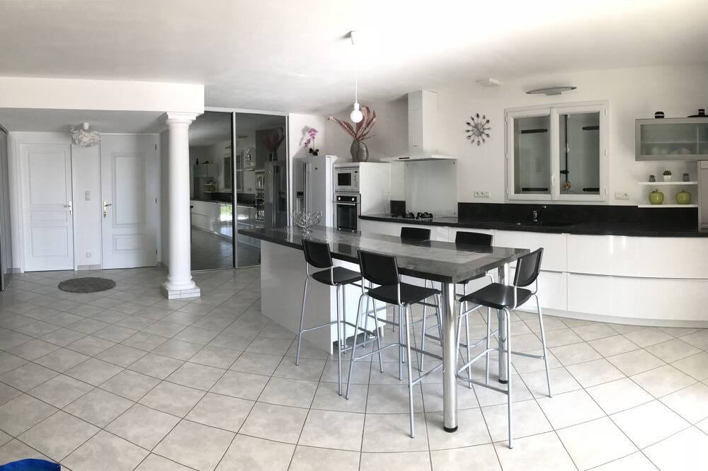 Photo of Kitchen in Villeneuve-de-Berg