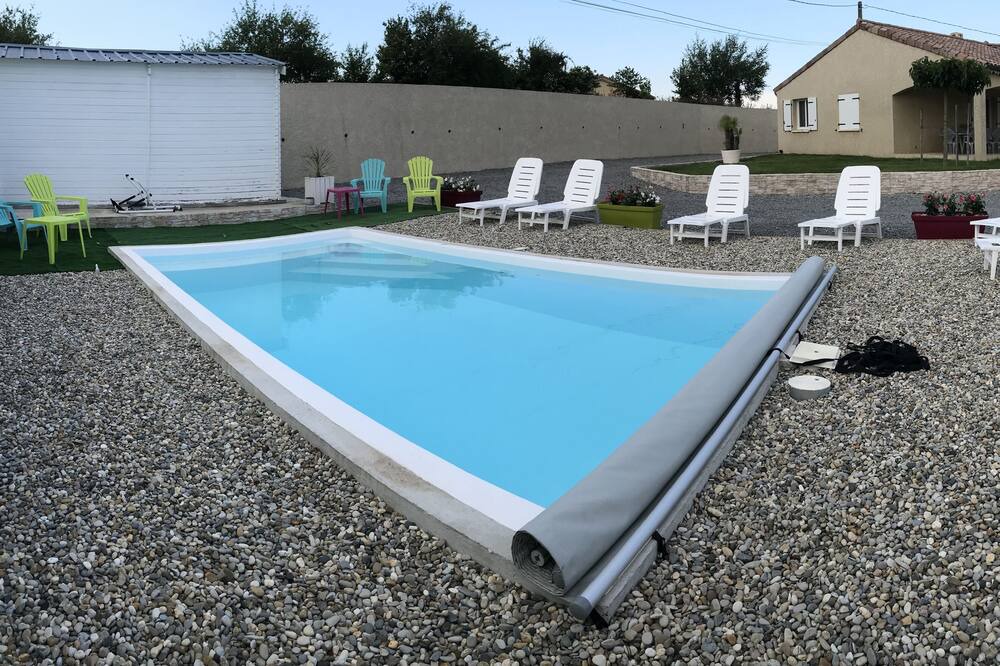 Photo of Outdoor in Villeneuve-de-Berg