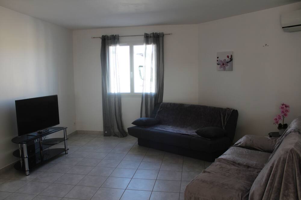 Photo of Livingroom in Villeneuve-de-Berg