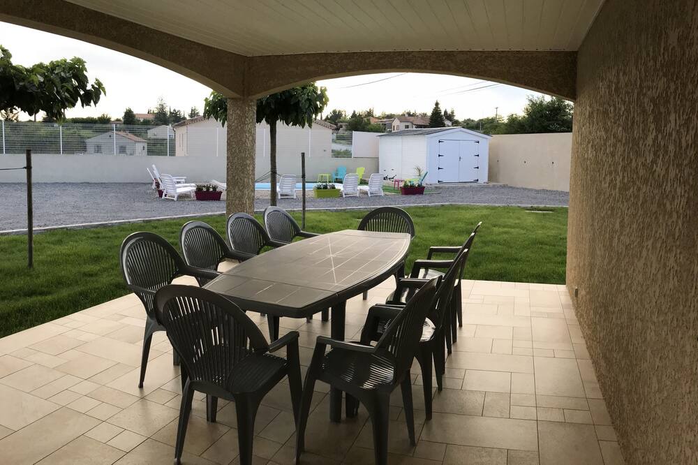 Photo of Patio Balcony in Villeneuve-de-Berg