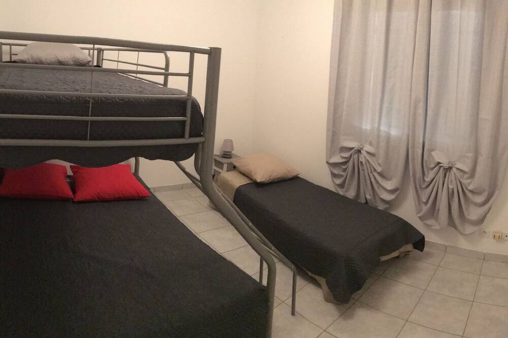 Photo of Bedroom in Villeneuve-de-Berg