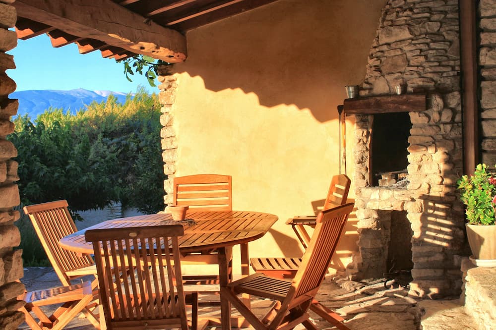 Photo of Patio Balcony in La Roque-sur-Pernes