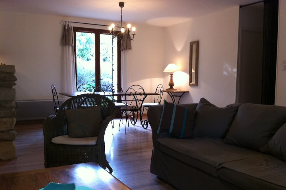 Photo of Livingroom in La Roque-sur-Pernes