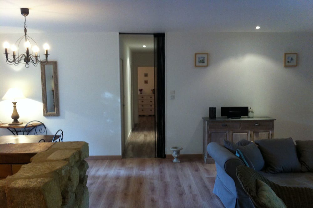 Photo of Livingroom in La Roque-sur-Pernes