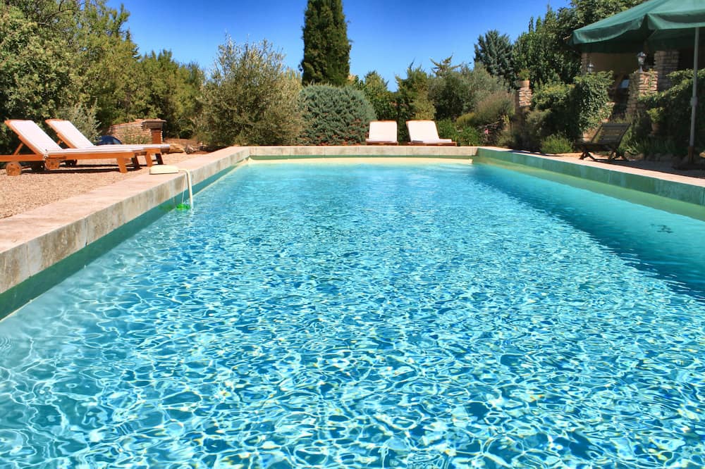 Photo of Outdoor in La Roque-sur-Pernes