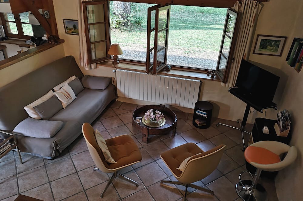 Photo of Livingroom in Peyrins