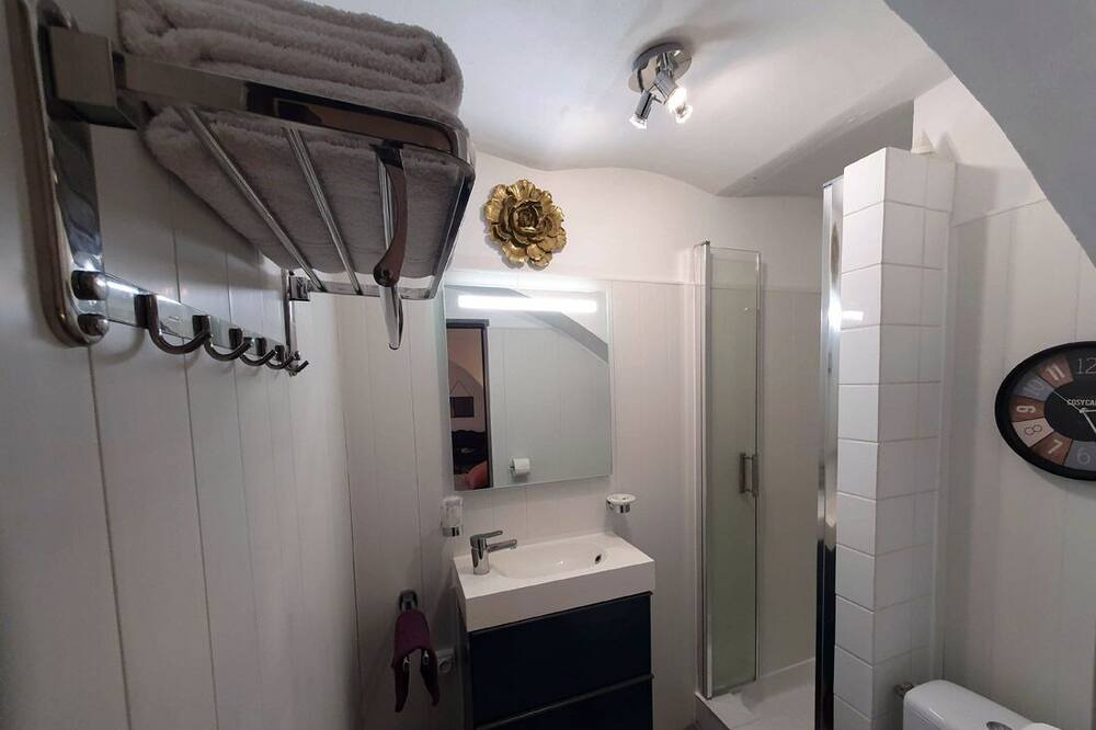 Photo of Bathroom in L'Epine
