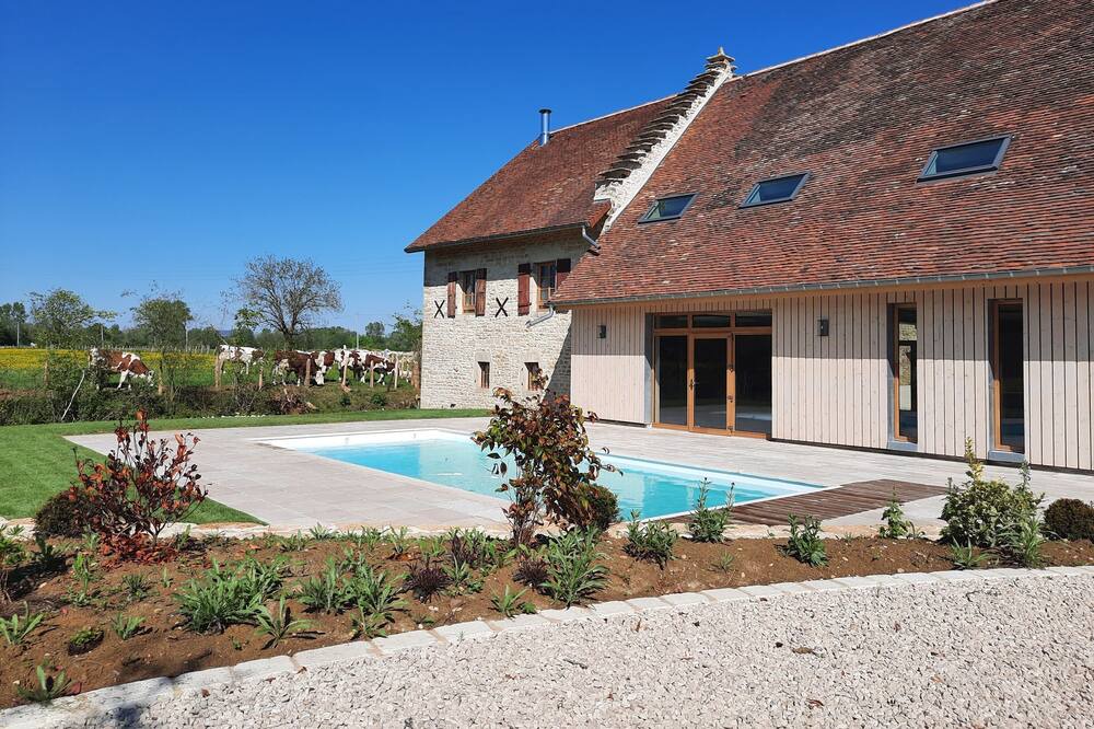 Photo of Outdoor in Courlaoux