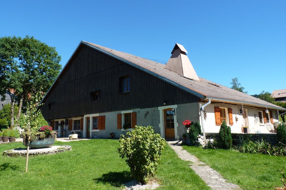 Photo of Outdoor in Hauterive-la-Fresse