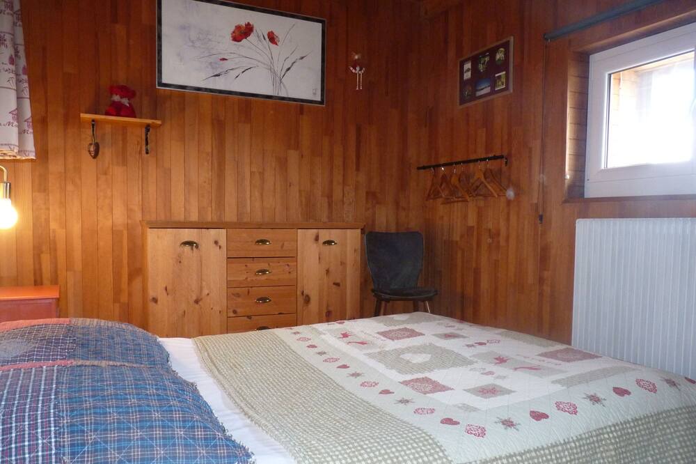Photo of Bedroom in Hauterive-la-Fresse