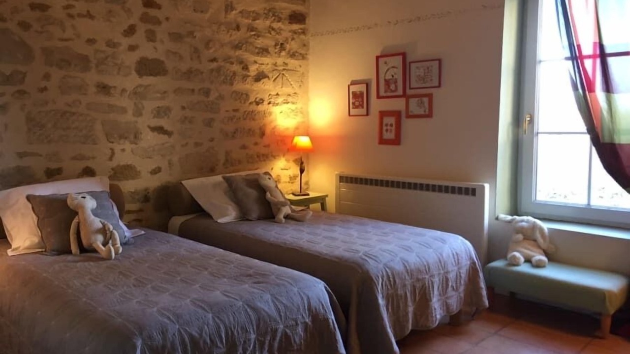 Photo of Bedroom in Suze-la-Rousse