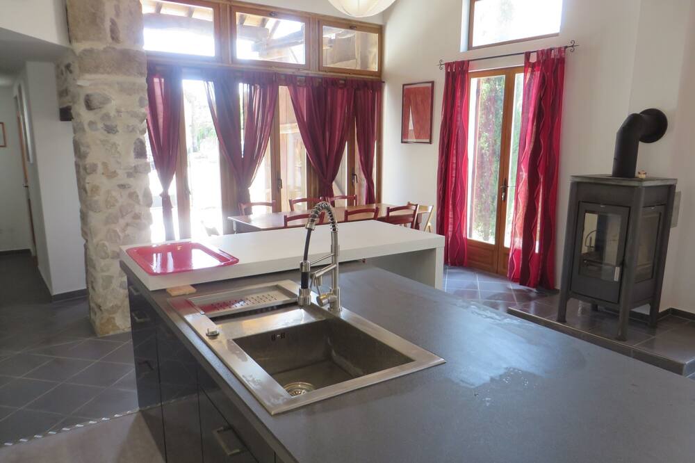 Photo of Kitchen in Sailly