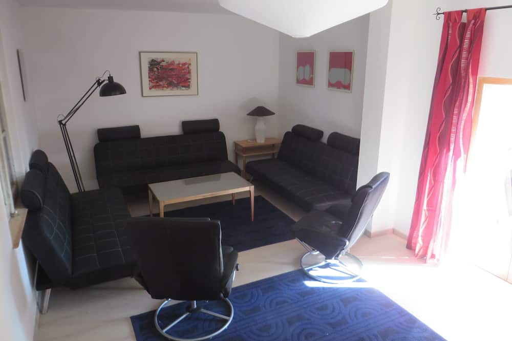 Photo of Livingroom in Sailly