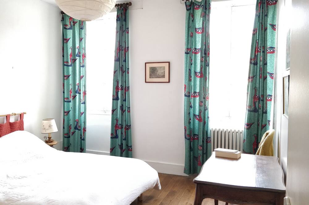 Photo of Bedroom in Crain