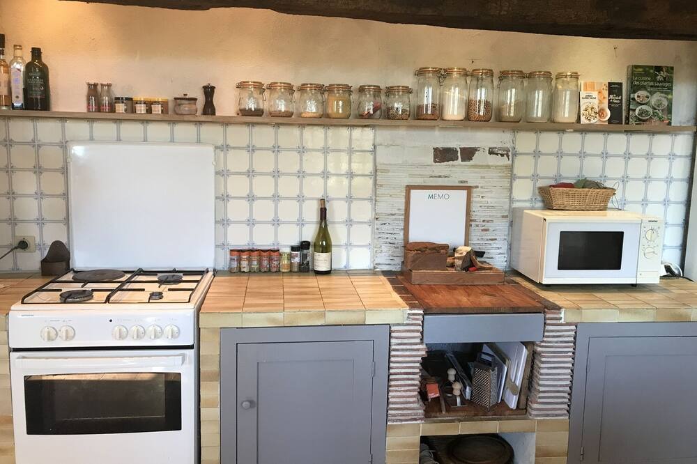 Photo of Kitchen in Crain