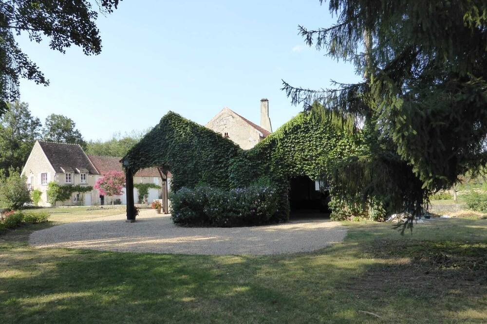 Photo of Outdoor in Crain