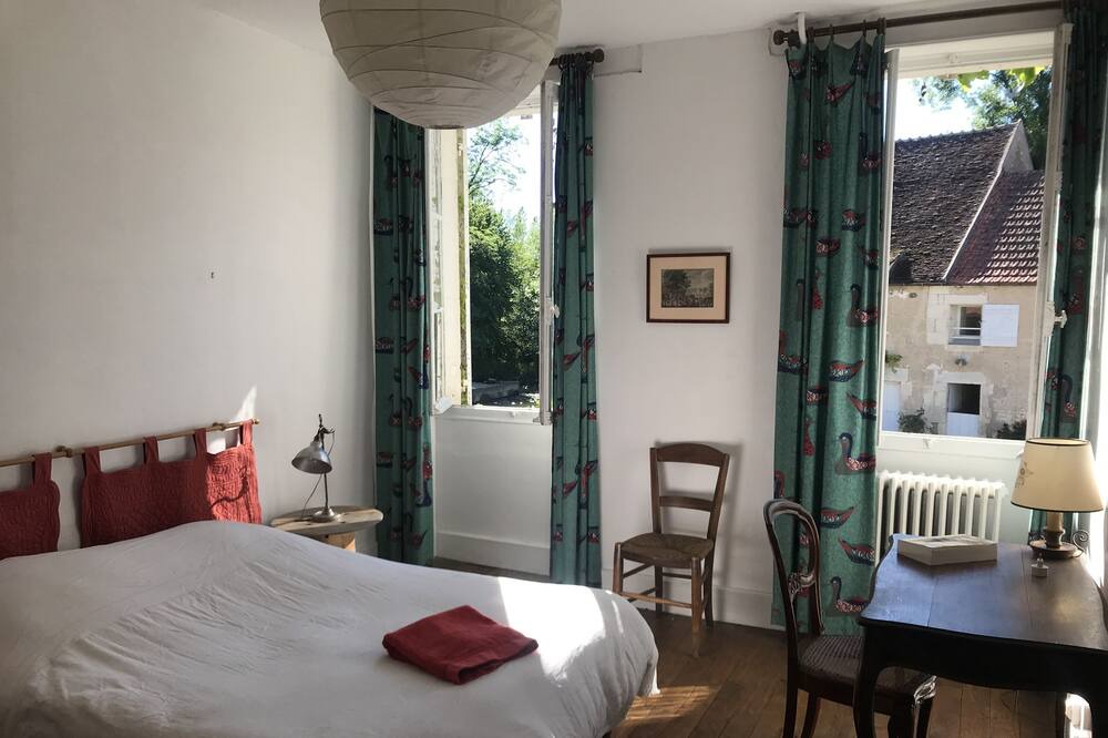 Photo of Bedroom in Crain