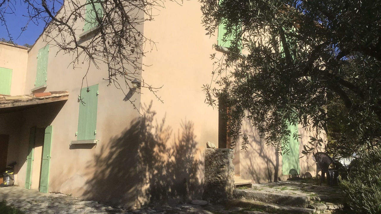 Photo of Outdoor in Saint-Pierre-de-Vassols