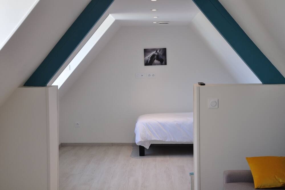 Photo of Bedroom in Thionne