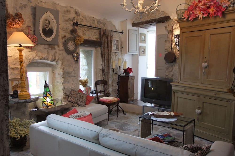 Photo of Livingroom in Besignan
