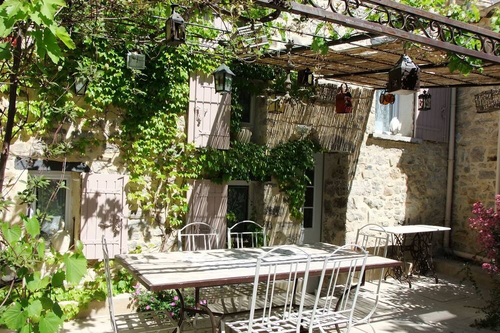 Photo of Patio Balcony in Besignan