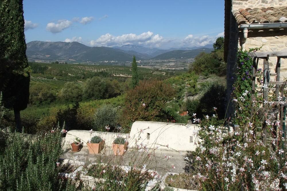 Photo of Outdoor in Besignan