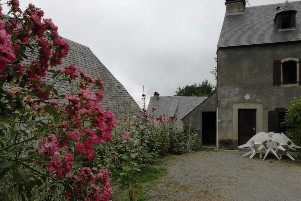 Photo of Outdoor in Cazaux-Frechet-Aneran-Camors