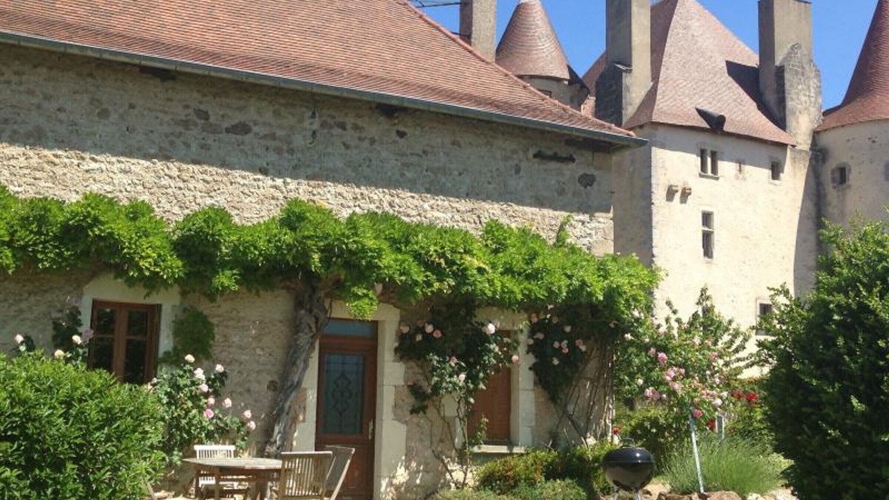 Photo of Outdoor in Saint-Etienne-de-Vicq