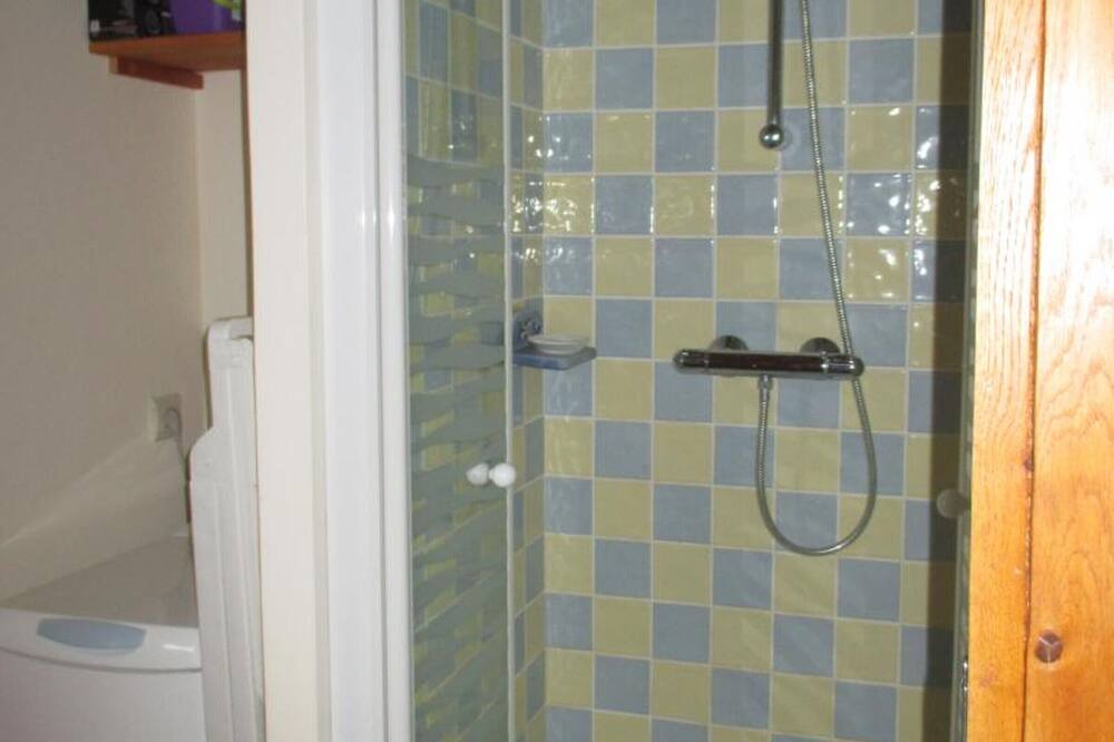 Photo of Bathroom in Thionne