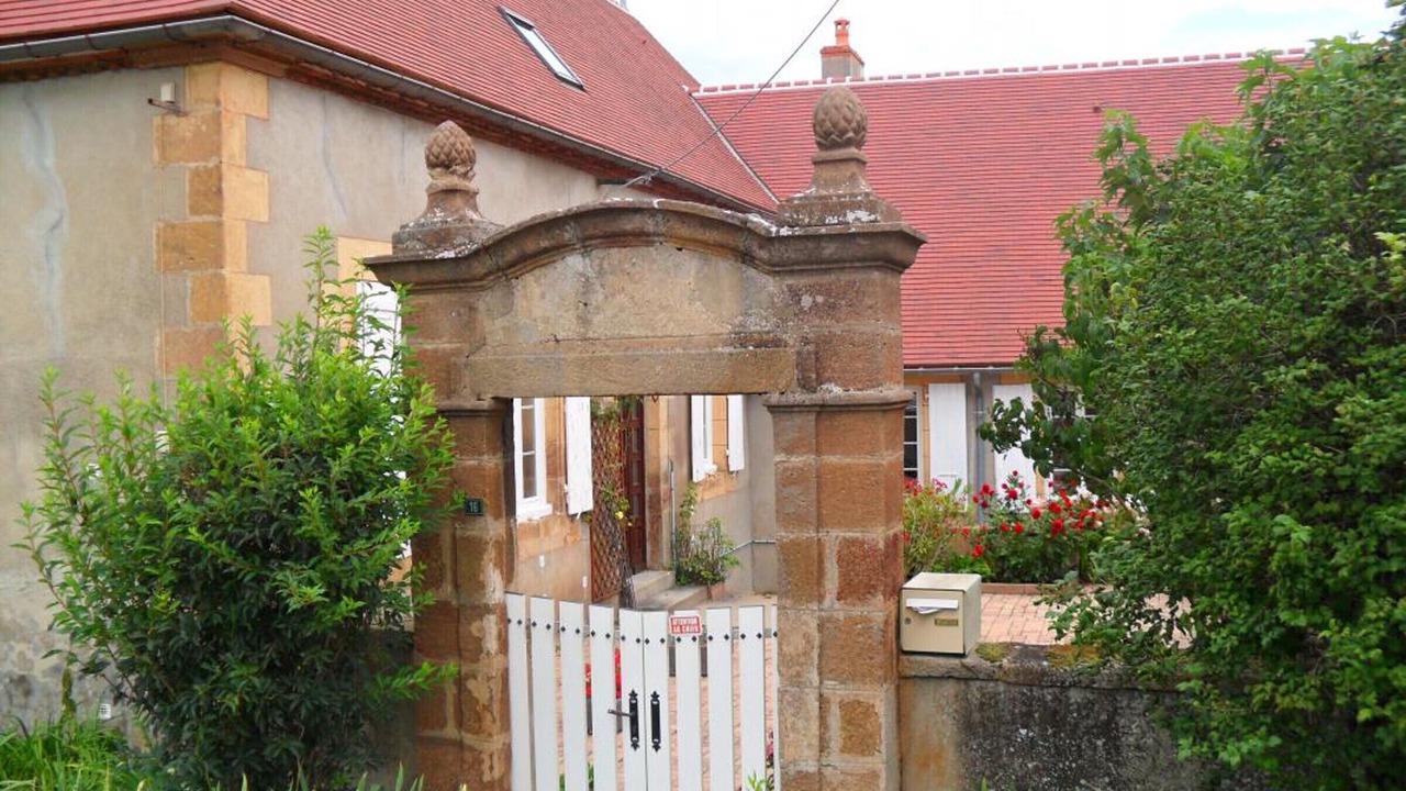 Photo of Outdoor in Chatel-de-Neuvre