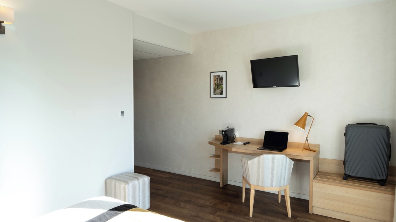 Photo of Bedroom in Montceau-les-Mines