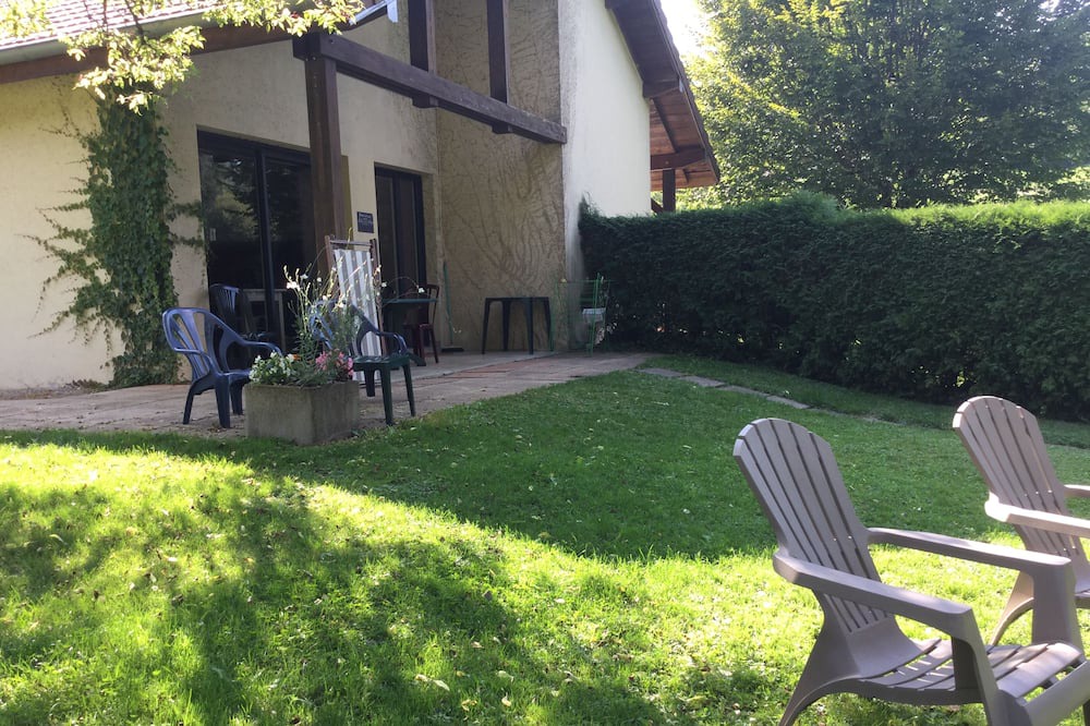 Photo of Outdoor in Nans-sous-Sainte-Anne