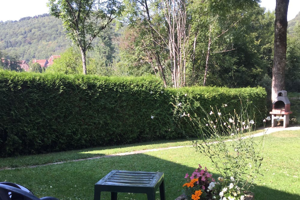 Photo of Patio Balcony in Nans-sous-Sainte-Anne