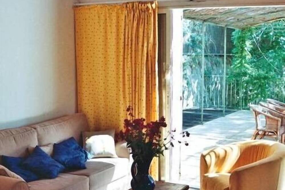 Photo of Livingroom in Entrechaux