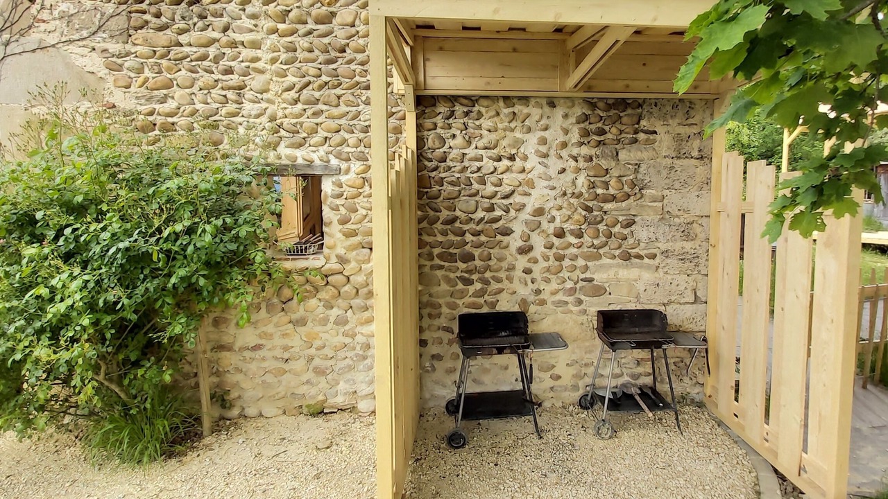 Photo of Outdoor in Saint-Antoine-l'Abbaye