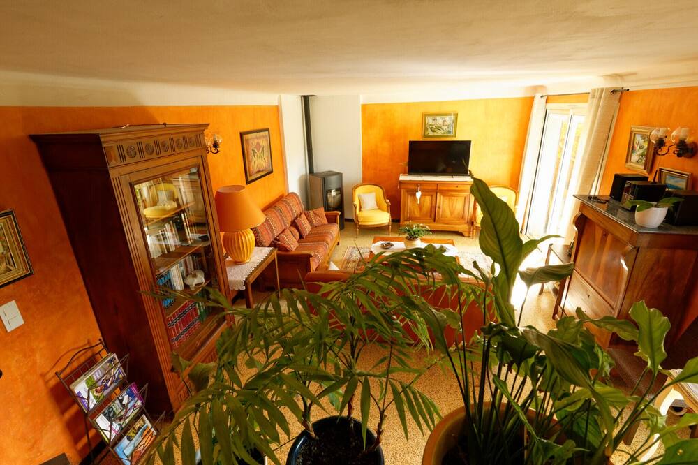 Photo of Livingroom in Visan
