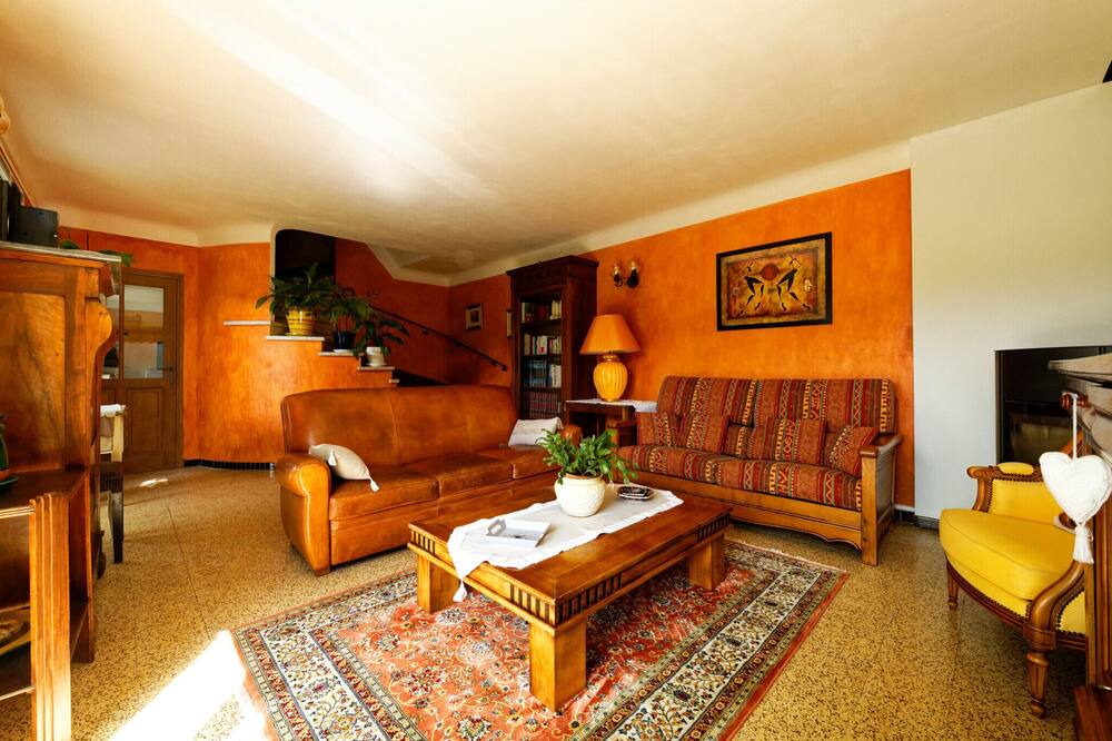 Photo of Livingroom in Visan