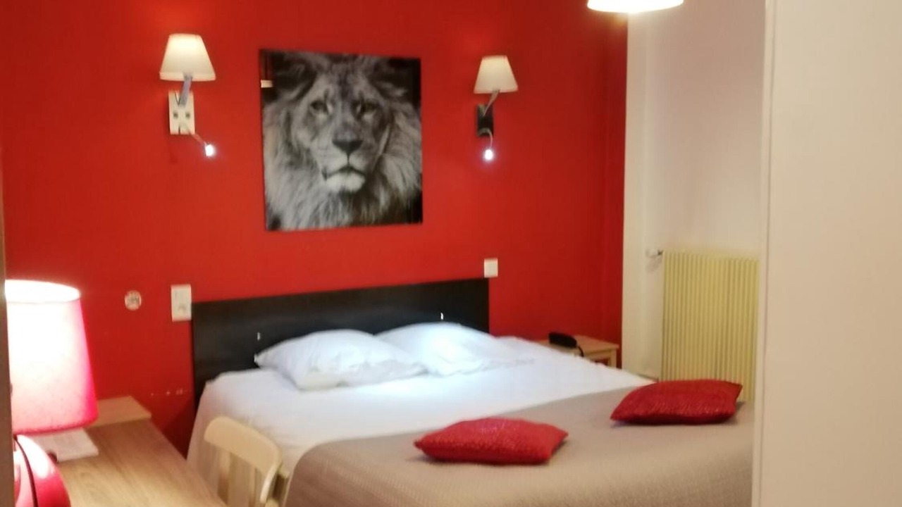 Photo of Bedroom in Louhans