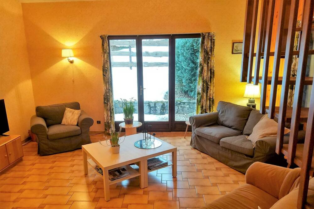 Photo of Livingroom in Saint-Jean-de-Vaulx