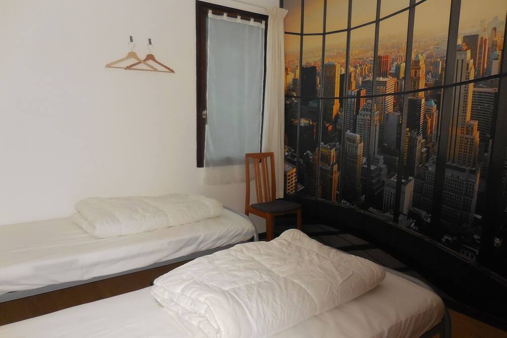 Photo of Bedroom in Saint-Jean-de-Vaulx