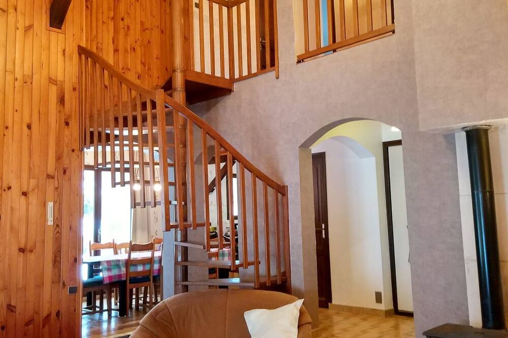 Photo of Livingroom in Saint-Jean-de-Vaulx